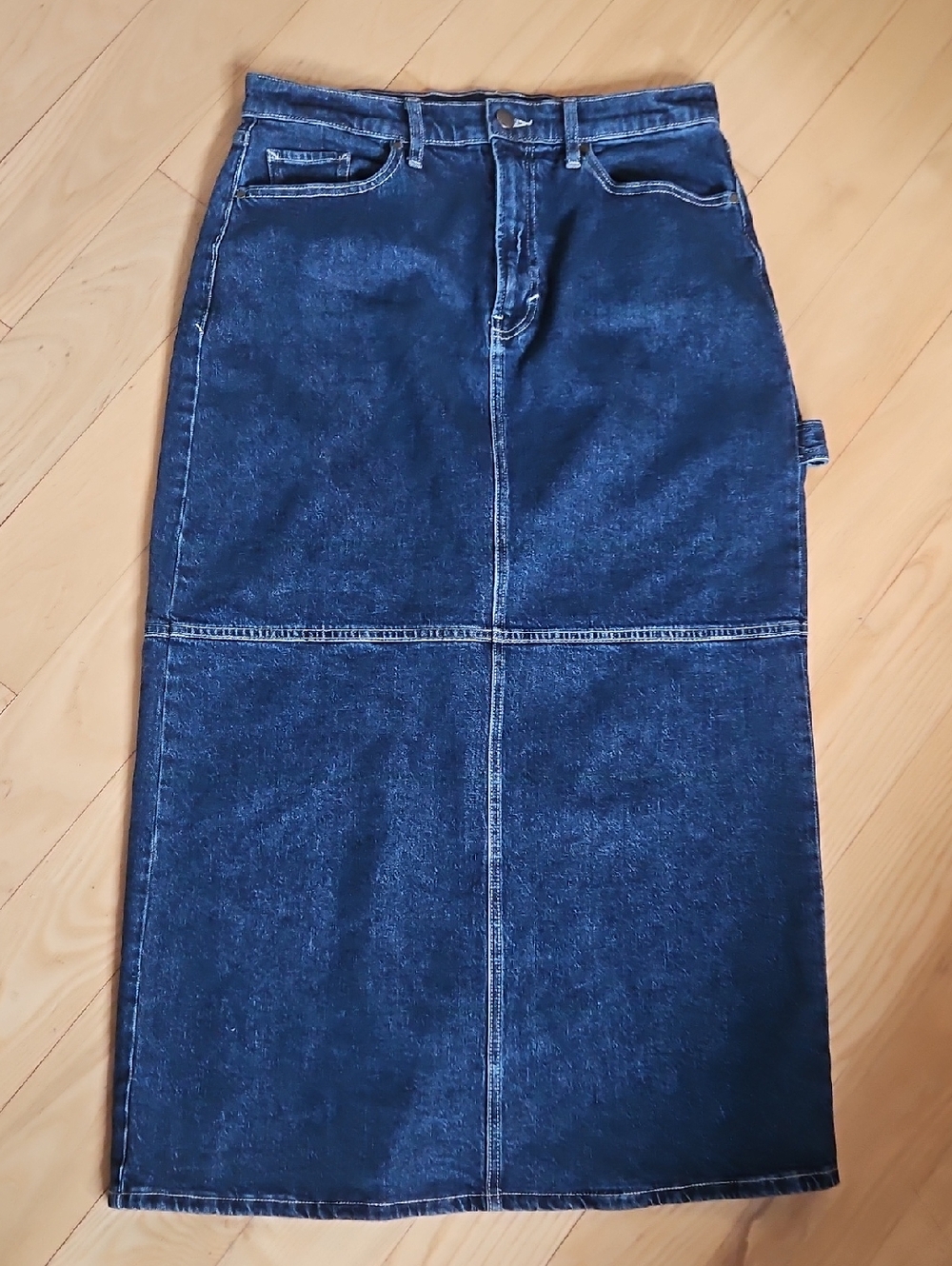 a.n.a High-Rise Denim Skirt in Light Blue
